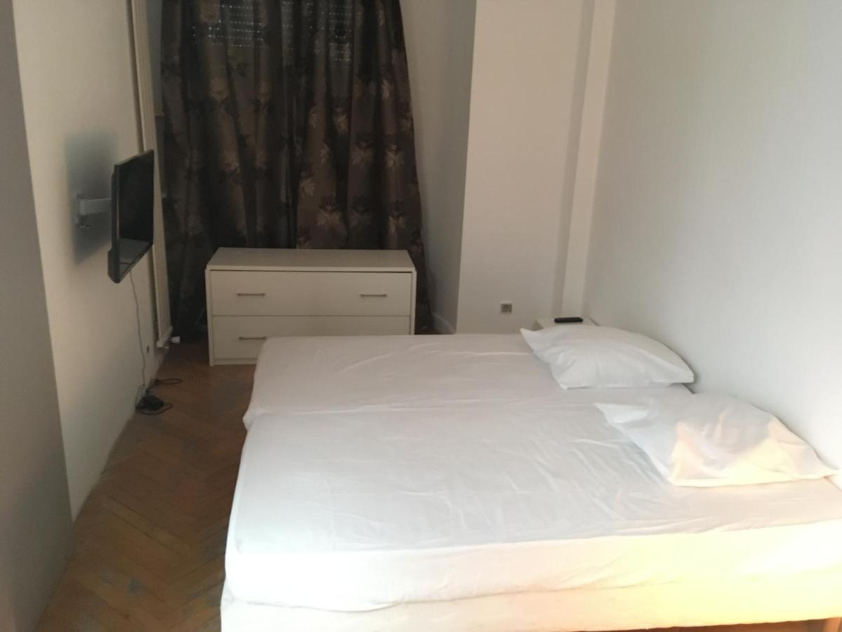Pres De La Plage Ensoleille Apartment ฌวง-เลส์-แป็งส์ ภายนอก รูปภาพ