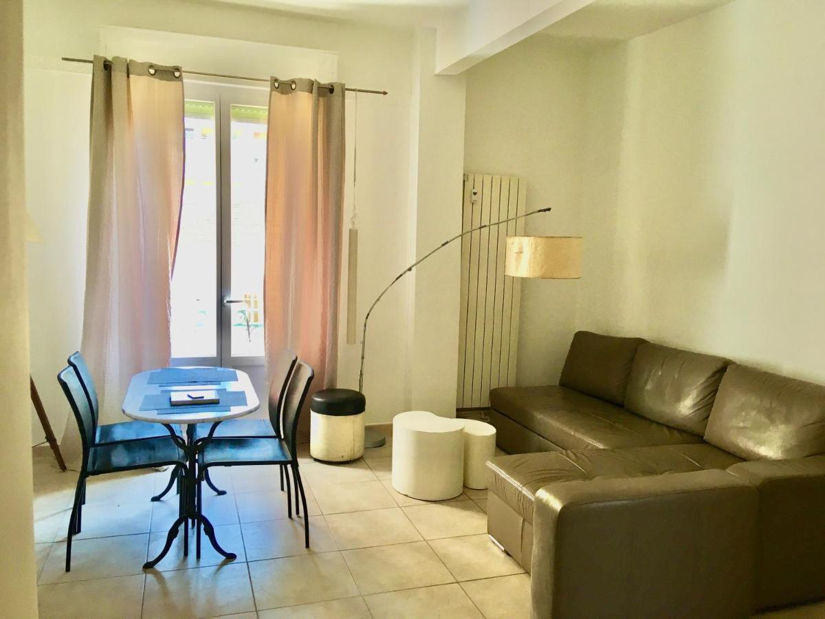Pres De La Plage Ensoleille Apartment ฌวง-เลส์-แป็งส์ ภายนอก รูปภาพ
